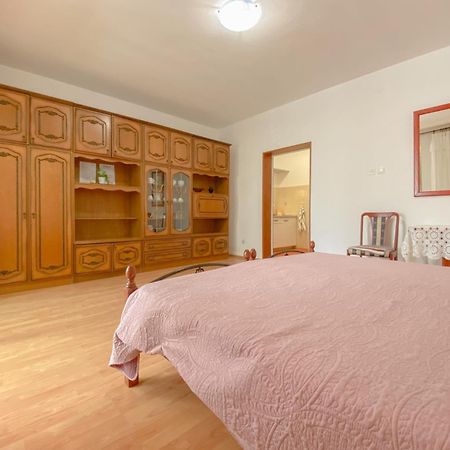 Апартаменты Beco Three Новиград Экстерьер фото